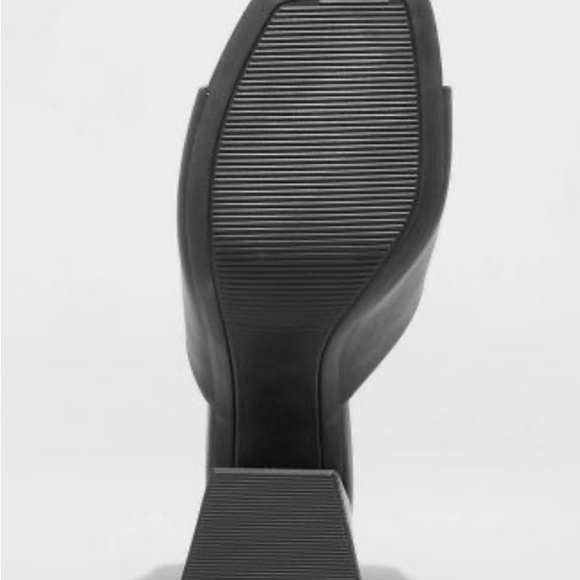 Black Vira Heels - A New Day - 4” block heel, open square toe, broad upp… - Picture 4 of 11